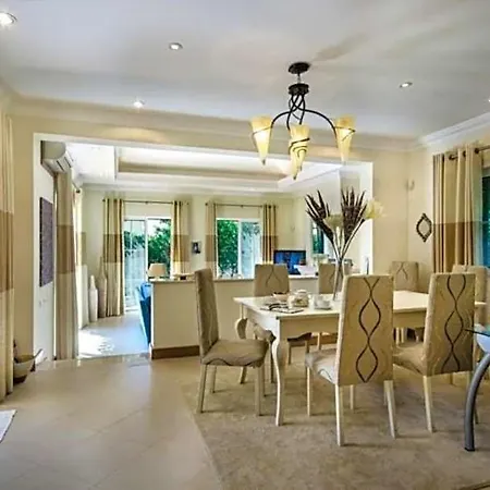 Vila Vale Do Lobo Sleeps 10 Pool Air Con Wifi Quinta do Lago